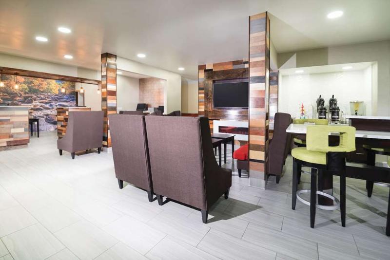 La Quinta Inn By Wyndham Calhoun South I-75 Ngoại thất bức ảnh