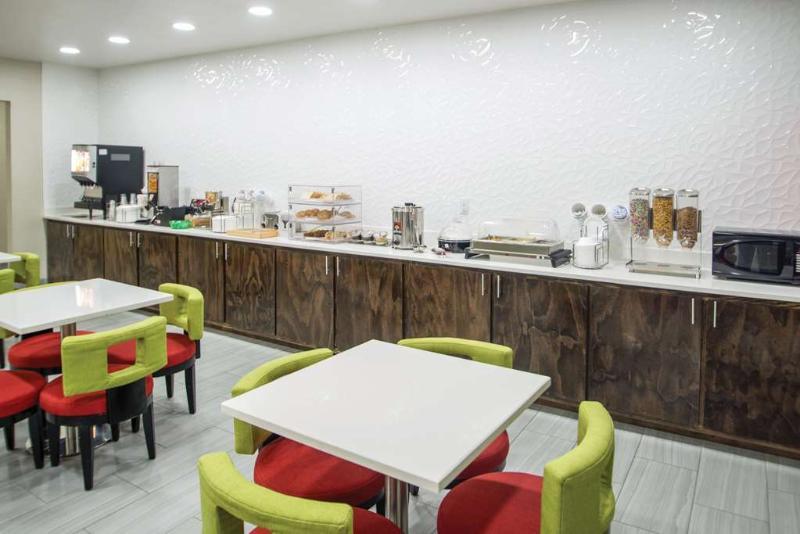La Quinta Inn By Wyndham Calhoun South I-75 Ngoại thất bức ảnh